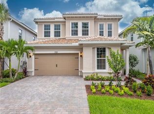 3783 Greenway Dr, Hollywood, FL 33021