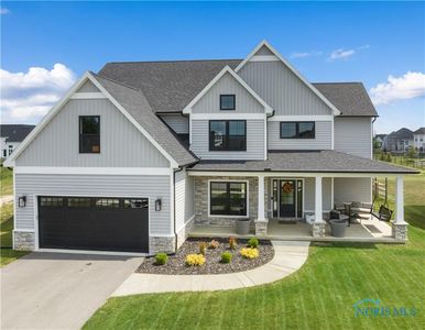 2645 Woods Edge Rd, Perrysburg, OH, 43551