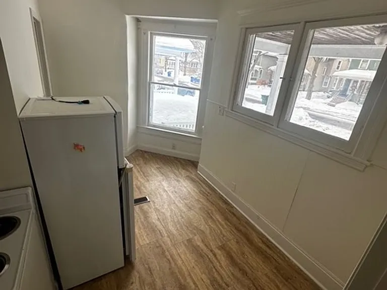 51 Alliance Ave — Photo 3