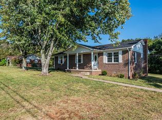 728 Penns Chapel Rd, Bowling Green, KY 42101