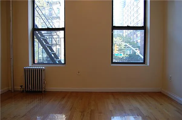 Rented by R New York | media 41