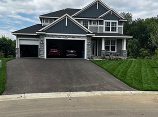 20482 Ginger Ct, Lakeville, MN 55044