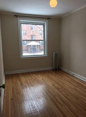 5th image of 2044 W Estes Ave #204