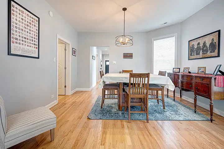 2908 W Fletcher St #1 — Photo 5