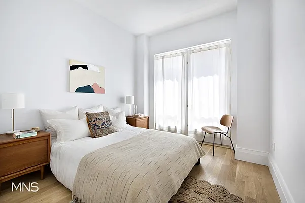 Sold by MNS | media 16