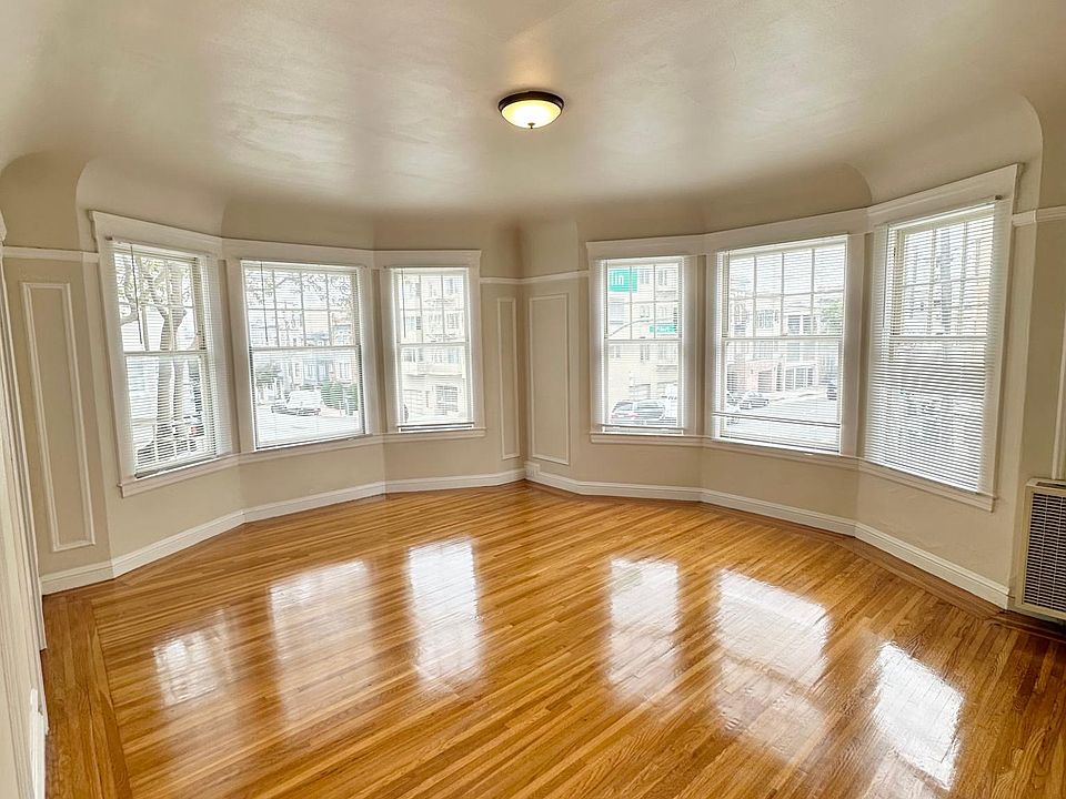 1st image of 2650 Franklin St #4