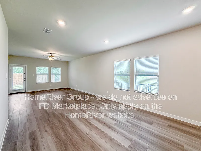 3 bed, 2.0 bath, 1475 sqft, $2,175 — Photo 3