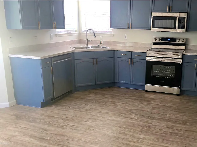 4809 Maryannes Meadow Dr — Photo 2