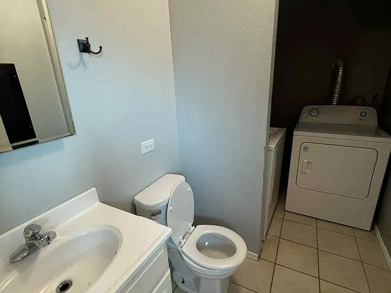 115 Bulger Dr — Photo 5