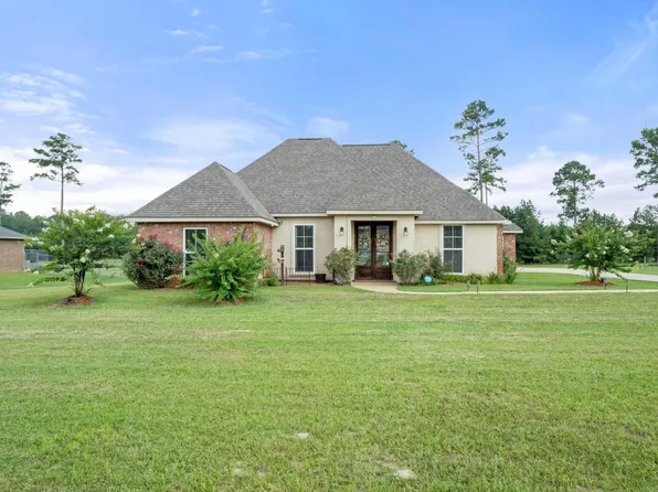 156 James Dr, Leesville, LA 71446