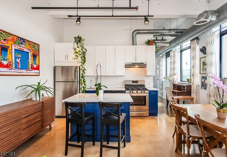 475 S Jefferson St #501 — Photo 3
