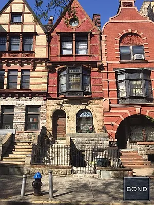 Sold by Bond New York | media 9