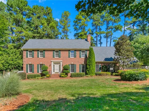 3600 Waldenbrook Rd, Greensboro, NC 27407