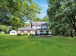 1020 Croton Rd, Pittstown, NJ 08867