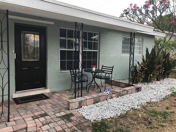 3rd image of 614 NW 7th St