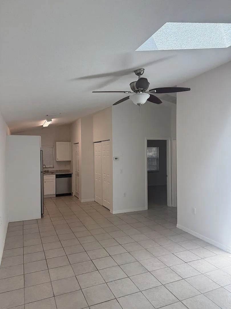 2780 Cypress Dr — Photo 3