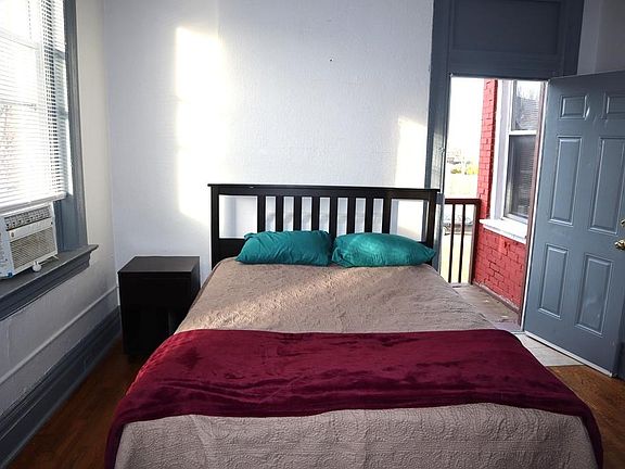 3rd image of 3506 Iowa Ave #1-2