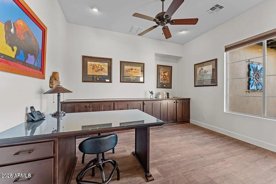 3 bed, 3.5 bath, 2684 sqft, $3,950 — Photo 4