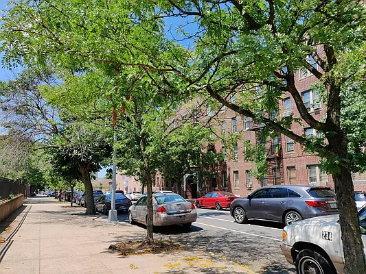 Rented by Signature Property Realty | media 11