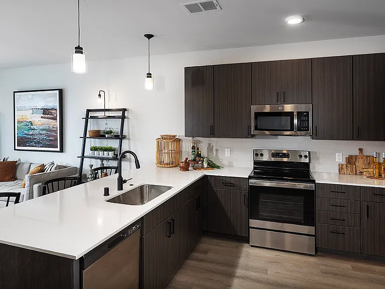 Eastpark Apartments — Photo 16