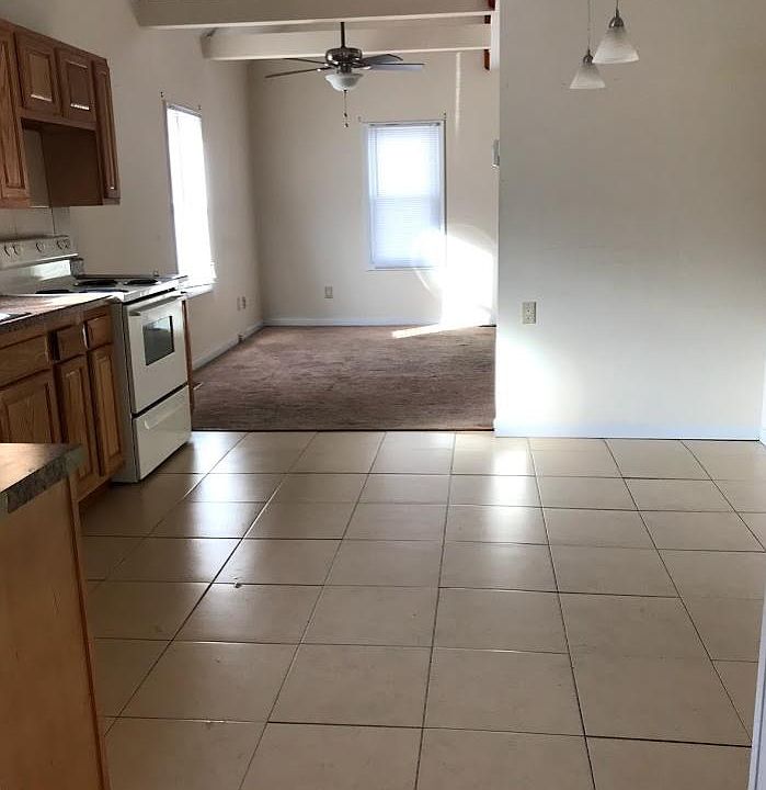 2nd image of 1580 Virginia Ave