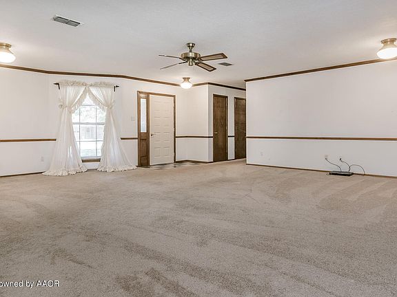 5th image of 2703 Cherokee Dr
