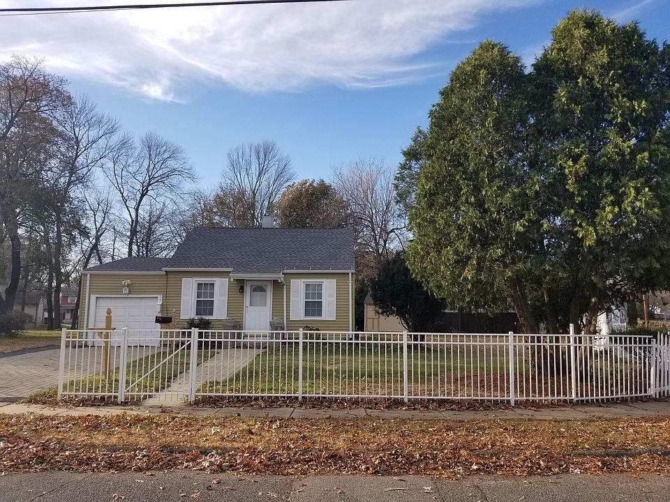 2nd image of 97 Evans Ave