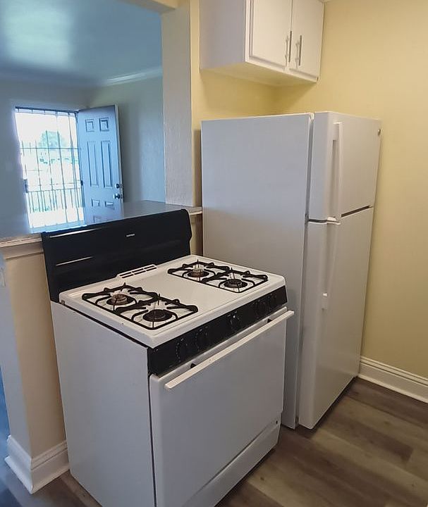 1st image of 2511 Edison Ave APT 42