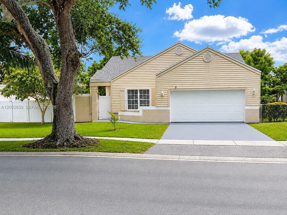1st image of 1040 SW 85th Ter