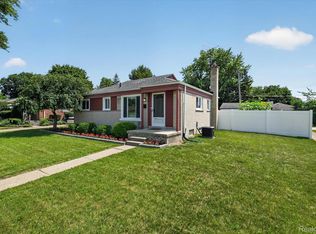 11014 Garden St, Livonia, MI 48150