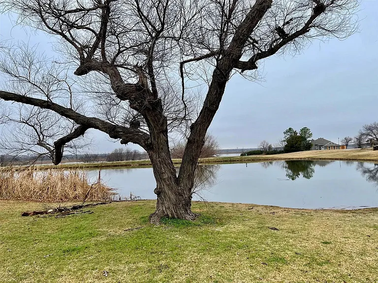 4333 Ireland Dr — Photo 15