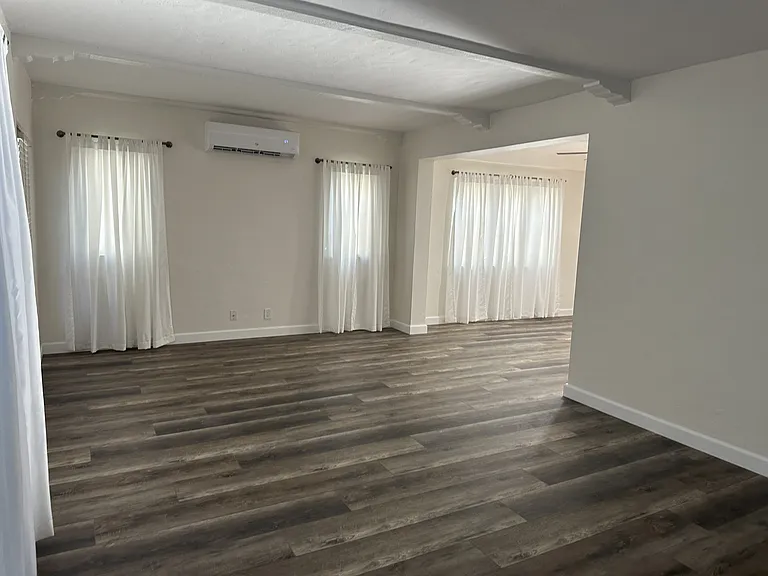 253 Covina Ave — Photo 28