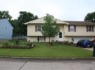 715 Fawn Ct, Mt Zion, IL 62549