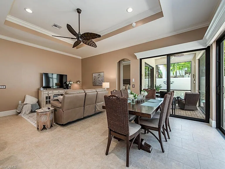 8000 Cordoba Pl — Photo 4