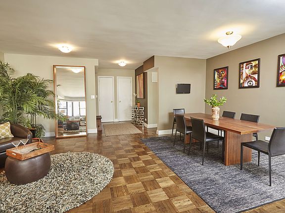 3rd image of 140 E 83rd St APT 15B