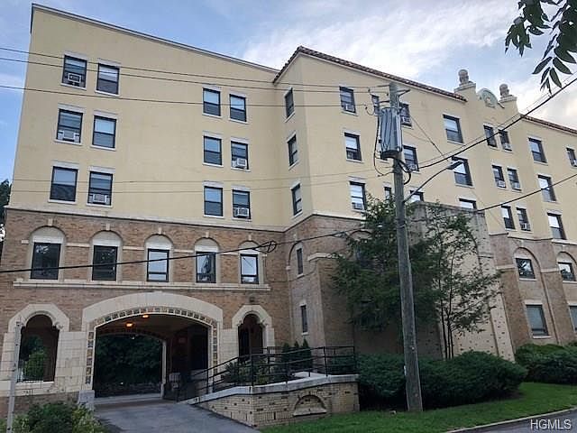 1st image of 1 Elm St APT 5-A