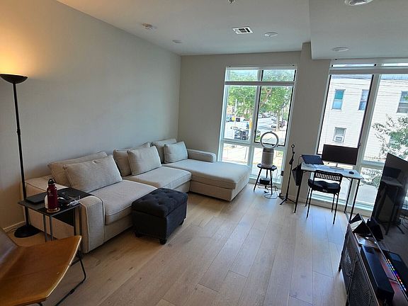 3rd image of 73 Irving St #201