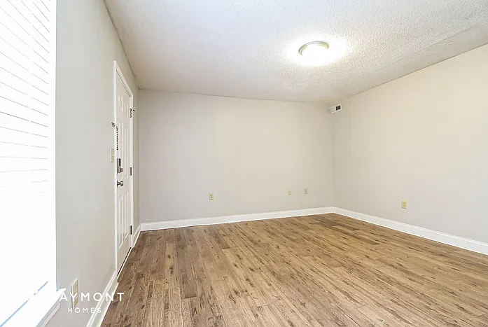 3 bed, 2.5 bath, 1200 sqft, $1,475 — Photo 4