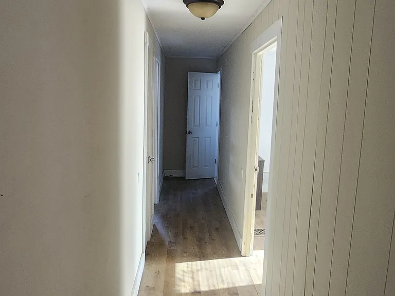 92 Center St — Photo 3