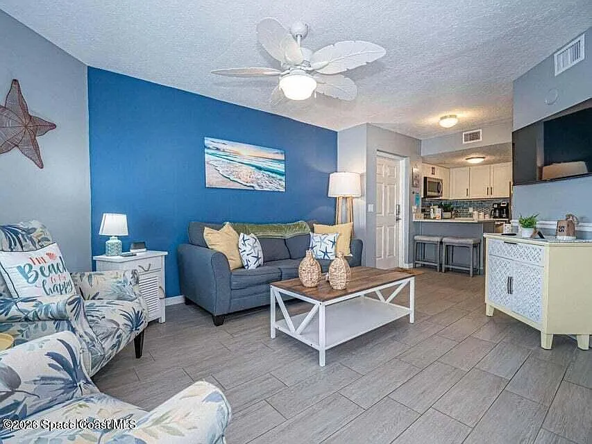 1 bed, 1.0 bath, 718 sqft, $2,000 — Photo 4
