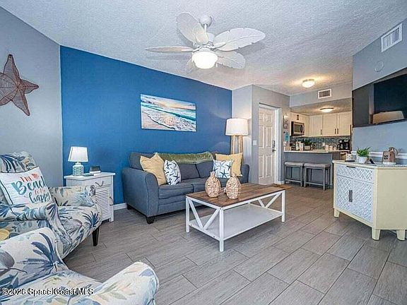 4th image of 8600 Ridgewood Ave #1210