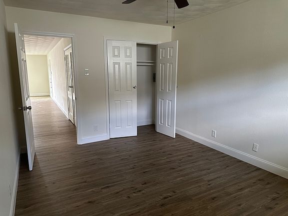 4th image of 10823 Lake Gardens Dr