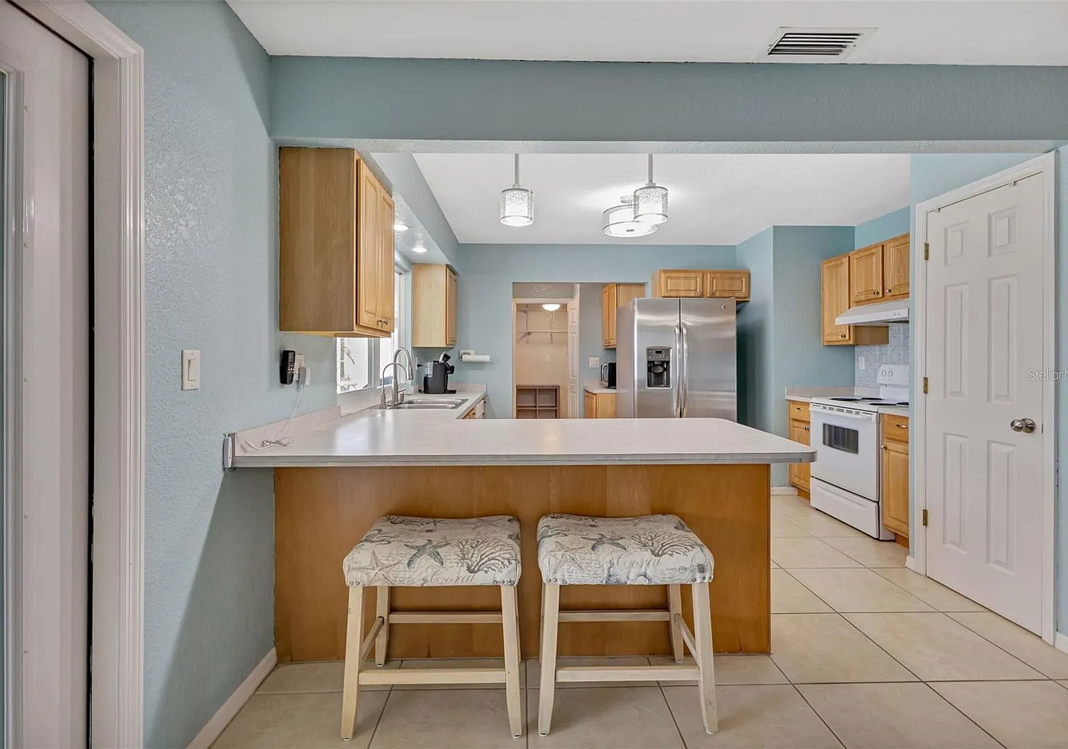 4 bed, 2.0 bath, 1620 sqft, $957 — Photo 3