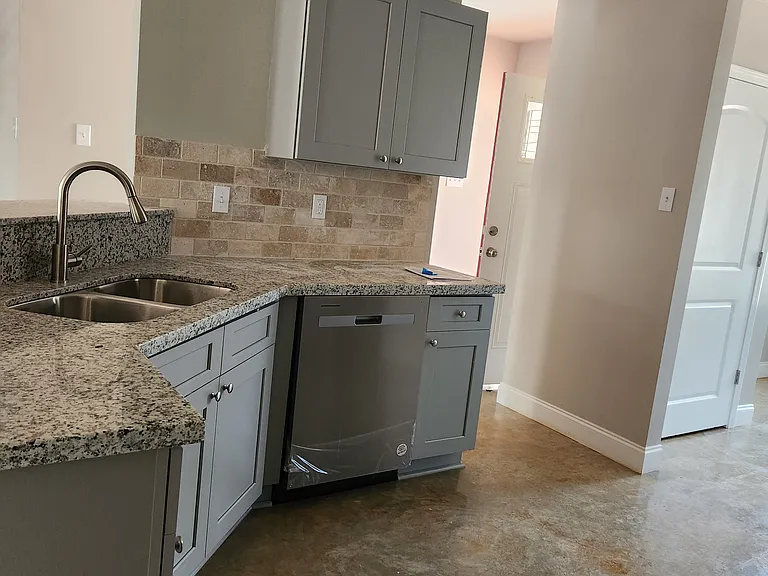 39739 Weaver Ln — Photo 4