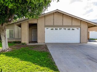 216 Woodlake Rd, Lake Elsinore, CA 92530