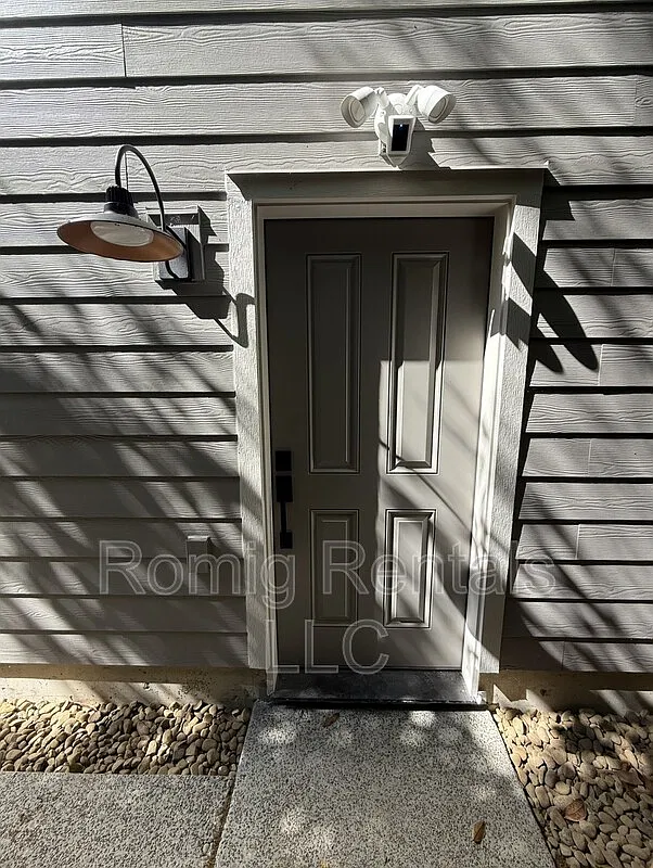 2 bed, 1.0 bath, 700 sqft, $1,595 — Photo 3