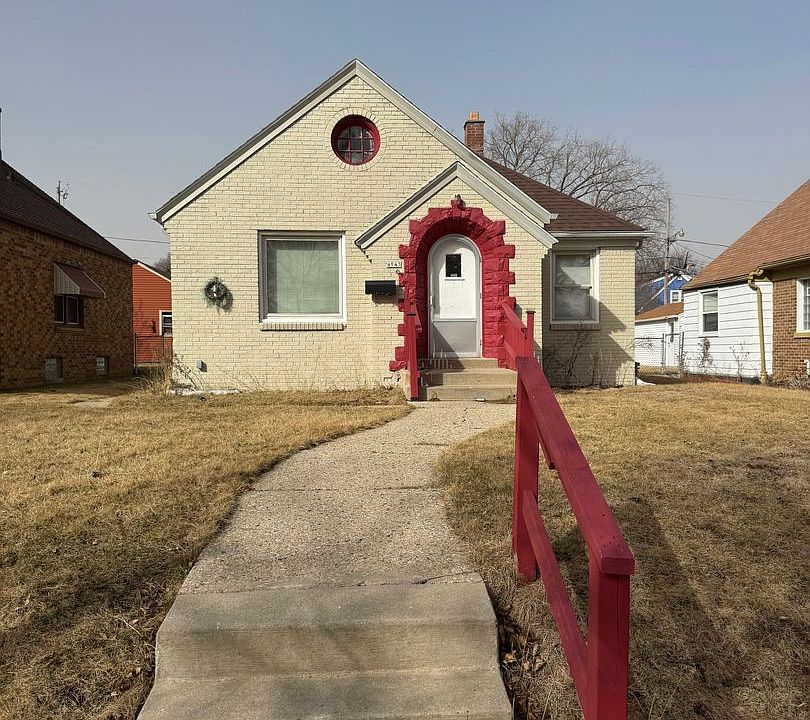 1st image of 4943 N 24th Pl
