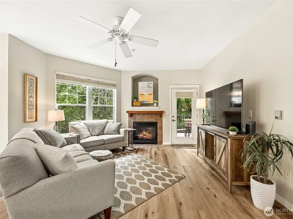 4335 Issaquah Pine Lake Road SE #1402, Sammamish, WA 98075