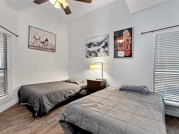 5th image of 1910 Robbins Pl APT 106