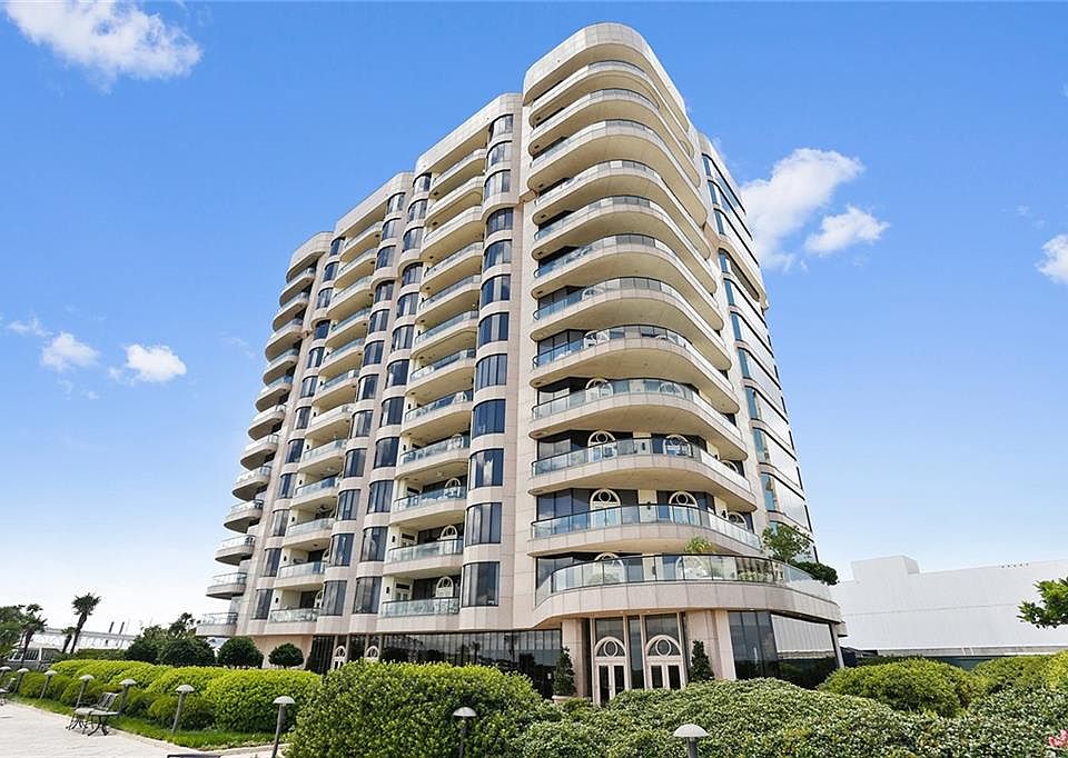 1st image of 600 Port Of New Orleans Pl APT 3E